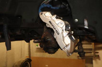 Upgrade of a Chrysler Imperial Le Baron to a Mercedes AMG brake system - Tuning Adapters
